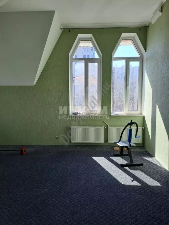 Продам дом 320м2 в центре Луганска