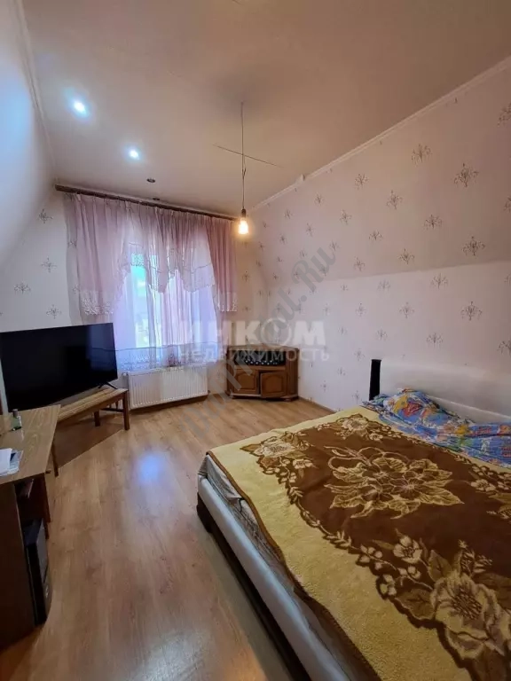 Продам дом в центре Луганска 320м2