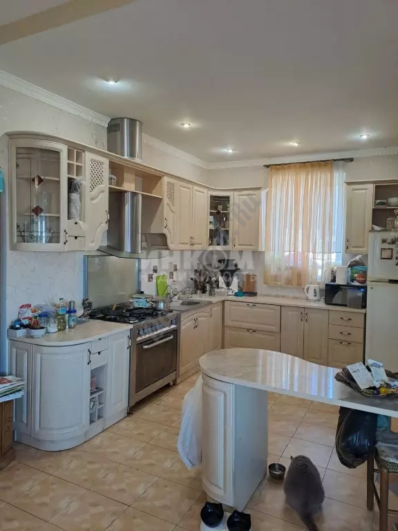 Продам дом в центре Луганска 320м2