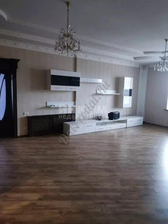 Продам шикарнеый дом рн МРЭО 550м2