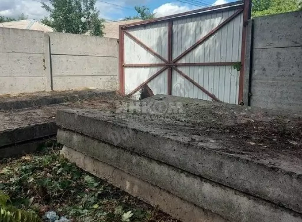 Продам дом коробку 100м2