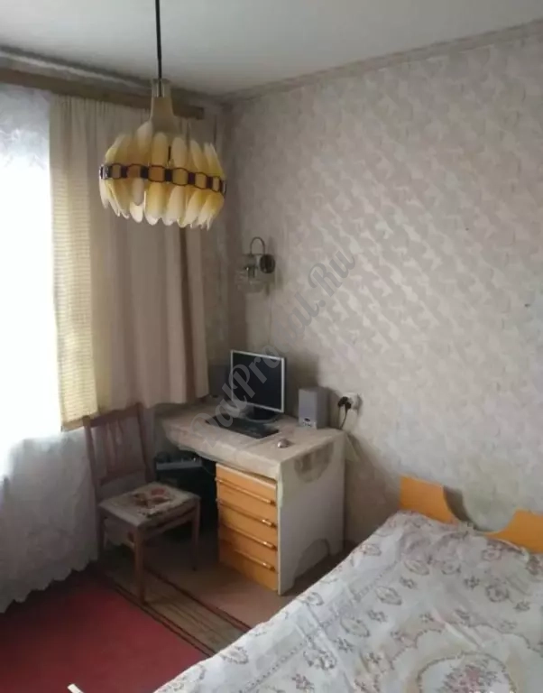 Продам 4-х комн квартиру в городе Луганск 1-й Микрорайон