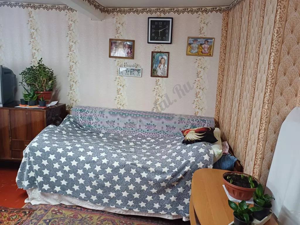 ПРОДАМ Шикарный участок в центре города с домом и гаражом