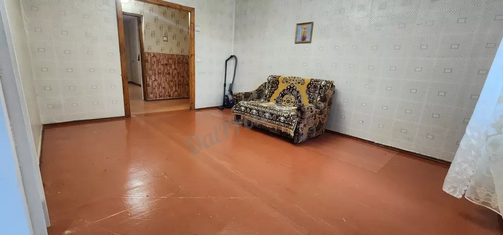 Продам 4-х комн квартиру с авт отоп в городе Луганск улица Победоносная