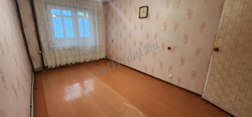 Продам 4-х комн квартиру с авт отоп в городе Луганск улица Победоносная