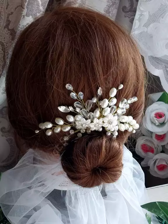 Гребешок в прическу для невесты