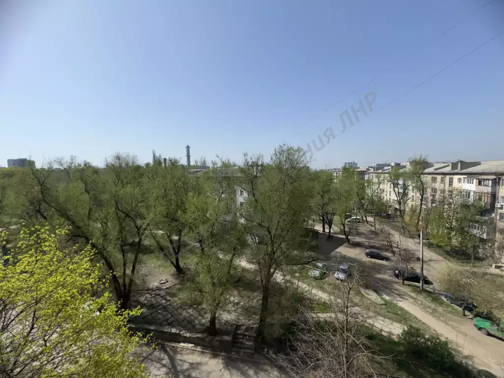Продажа квартиры, 3 комнаты, 70.4 м², агент