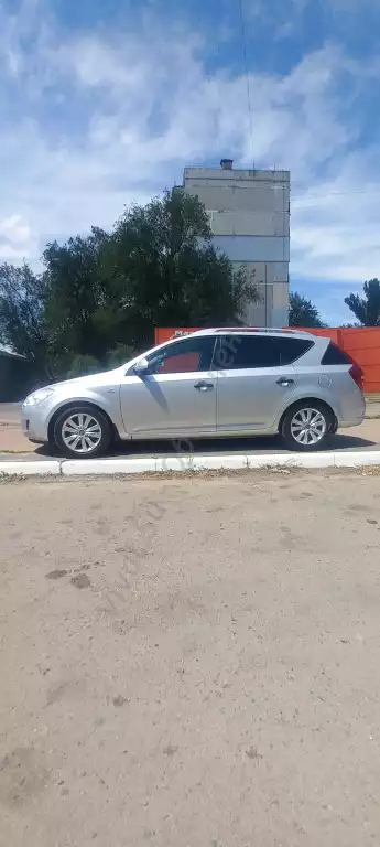 Продам автомобиль Kia Ceed - 2008 г.в
