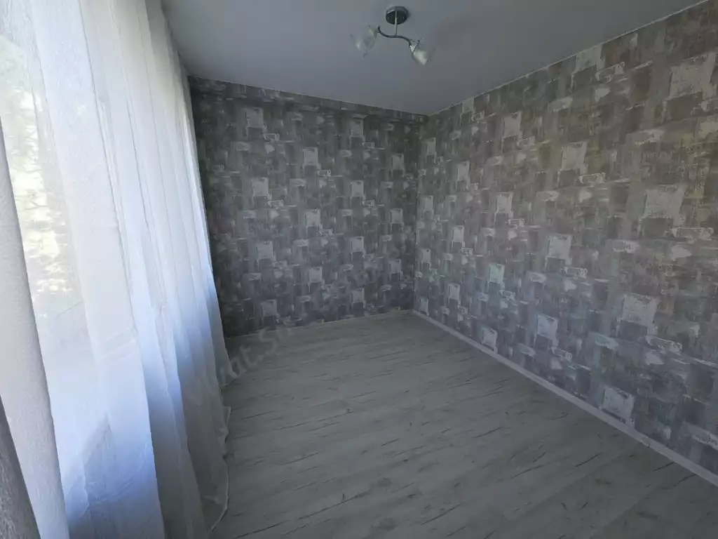 Продажа квартиры, 3 комнаты, 46 м², агент