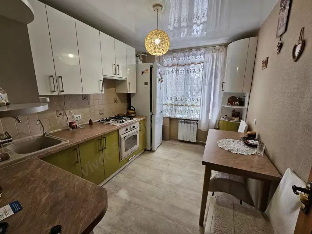 Продажа квартиры, 3 комнаты, 62 м², агент