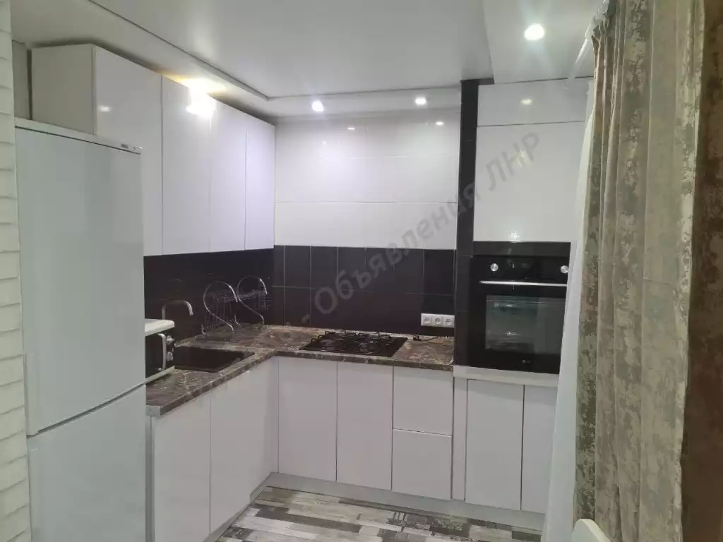 Аренда квартиры, 3 комнаты, 62 м² агент