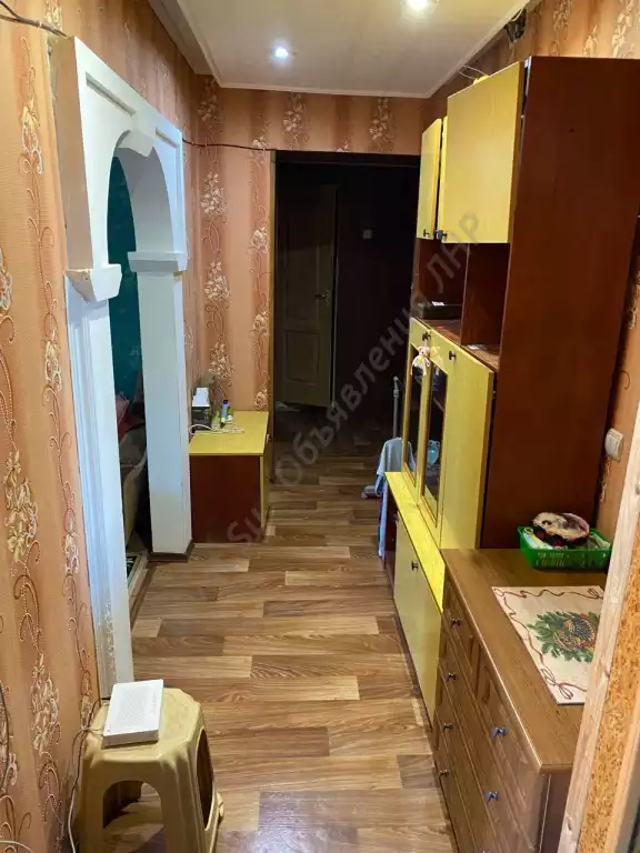Продажа квартиры, 3 комнаты, 67.4 м², агент