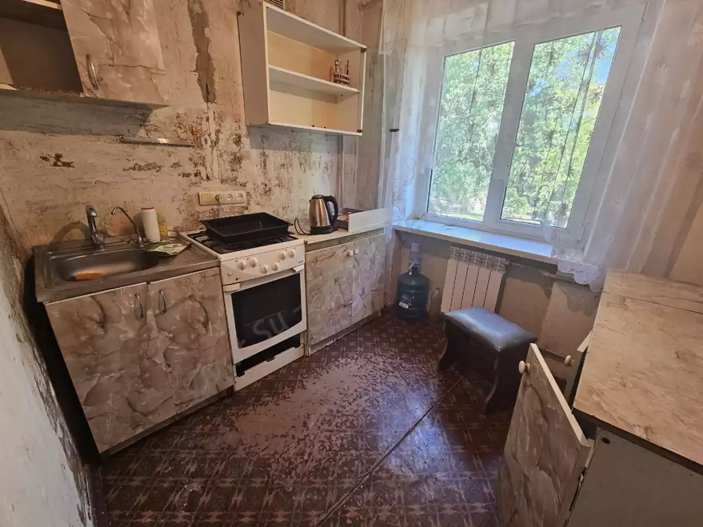 Продажа квартиры, 3 комнаты, 63 м², агент