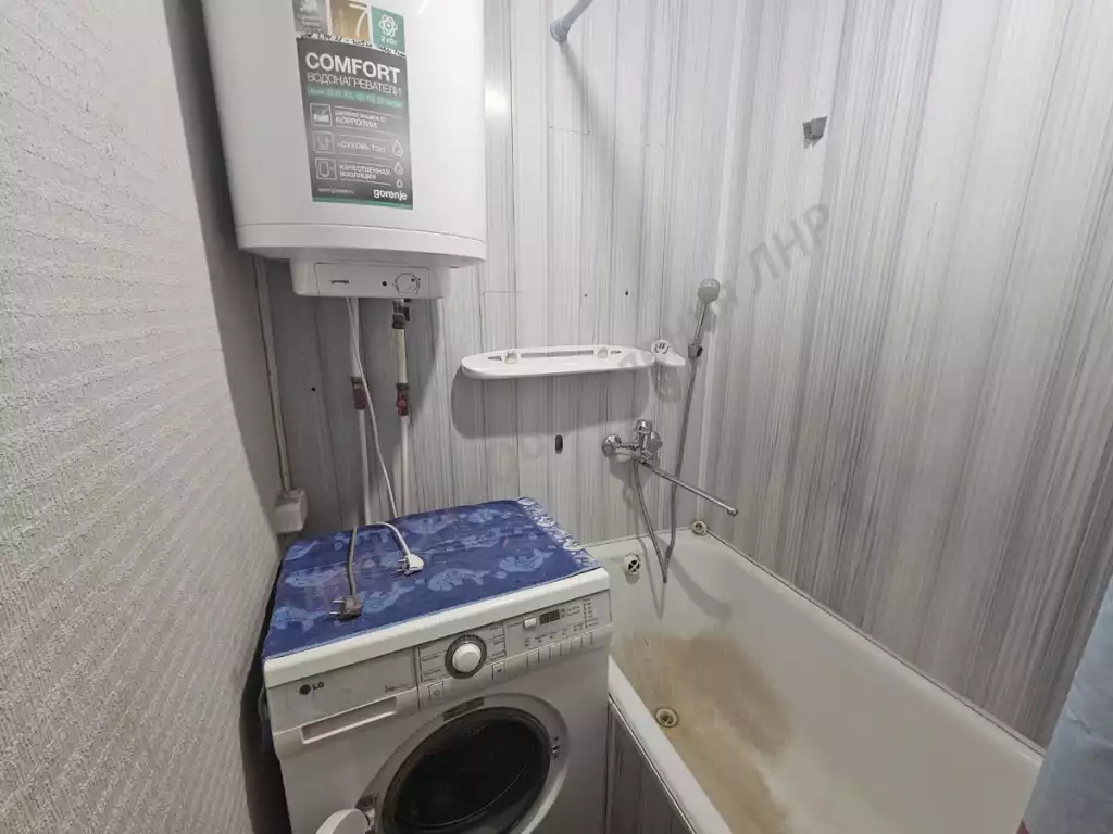 Продажа квартиры, 3 комнаты, 63 м², агент