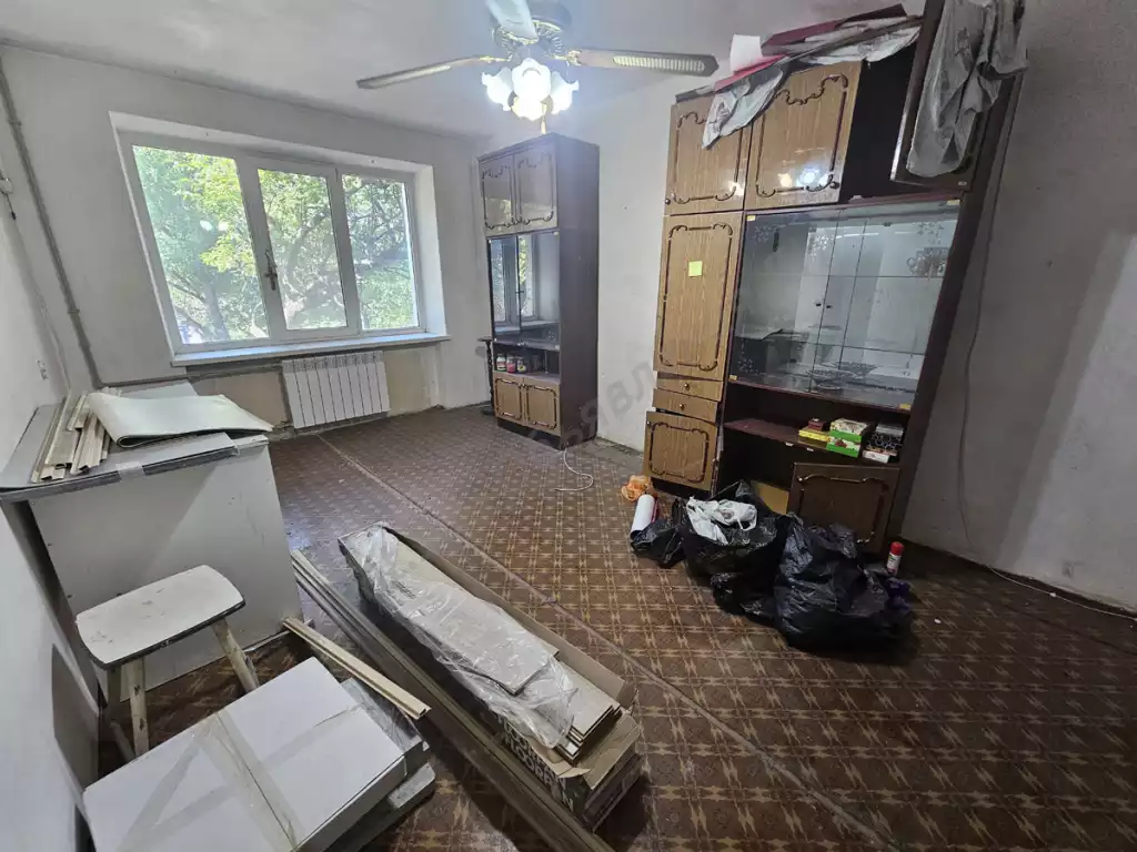 Продажа квартиры, 3 комнаты, 63 м², агент