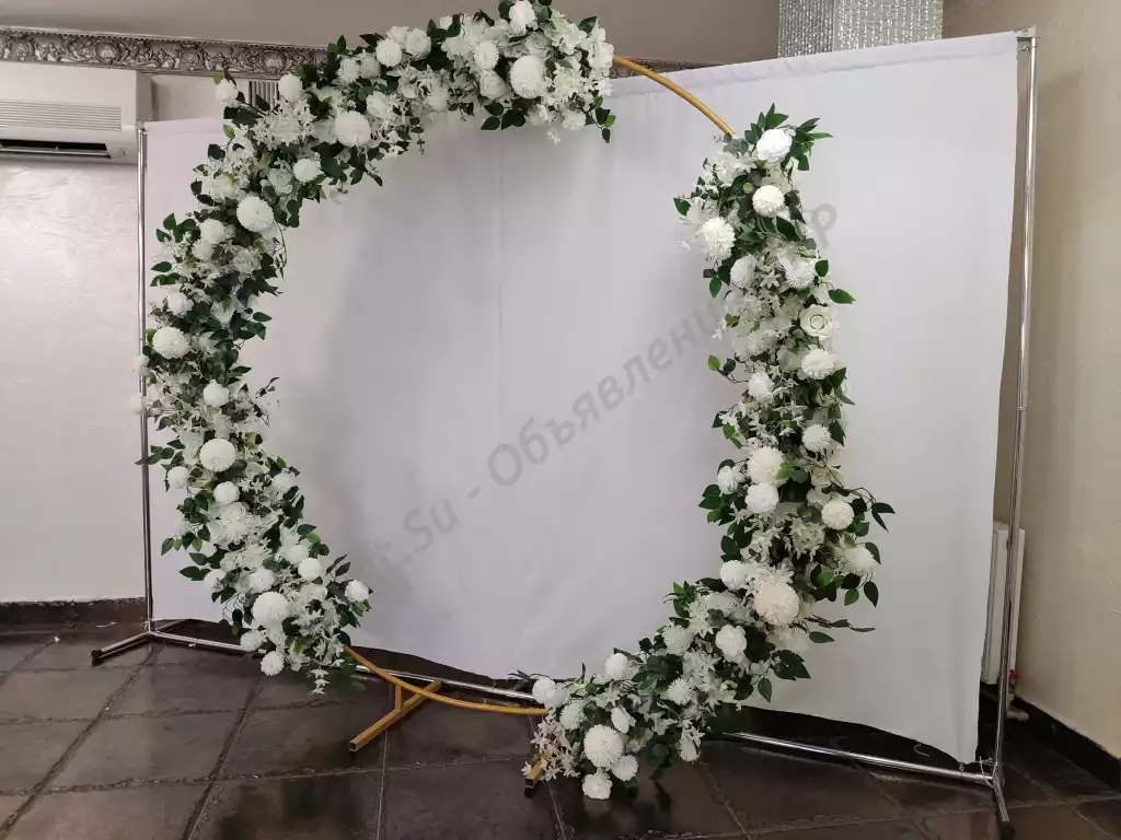 Свадебная фотозона - Декорации (Цветочная арка и Задний фон)