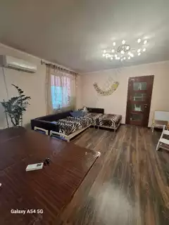 Продажа квартиры, 2 комнаты, 51 м², агент