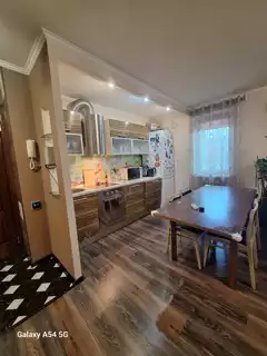 Продажа квартиры, 2 комнаты, 51 м², агент
