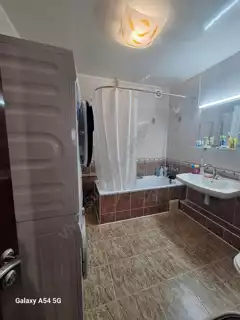 Продажа квартиры, 2 комнаты, 51 м², агент