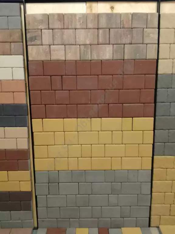 Вибропрессованная тротуарная плитка, брусчатка,поребрик.