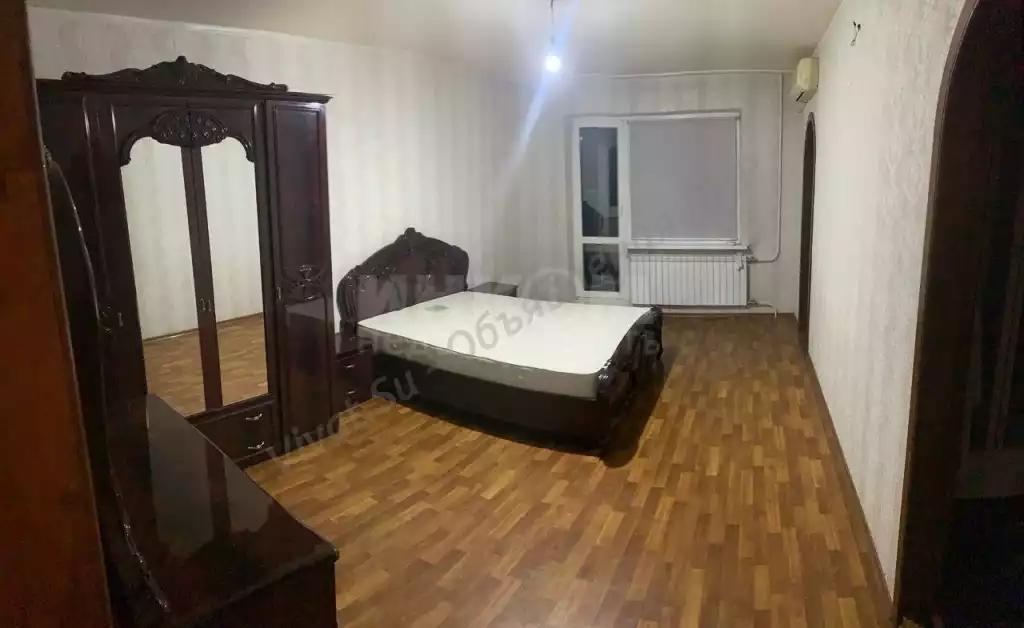 Продажа квартиры, 5 и более комнат, 121 м², агент