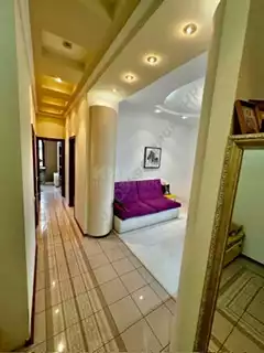 Продажа квартиры, 2 комнаты, 55 м², агент