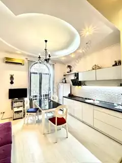 Продажа квартиры, 2 комнаты, 55 м², агент