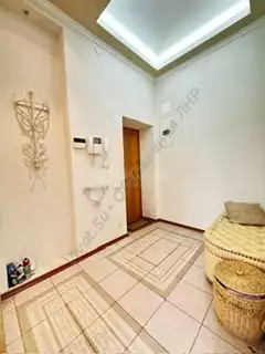 Продажа квартиры, 2 комнаты, 55 м², агент