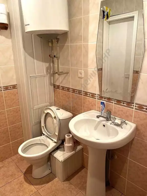 Продажа квартиры, 3 комнаты, 75 м², агент