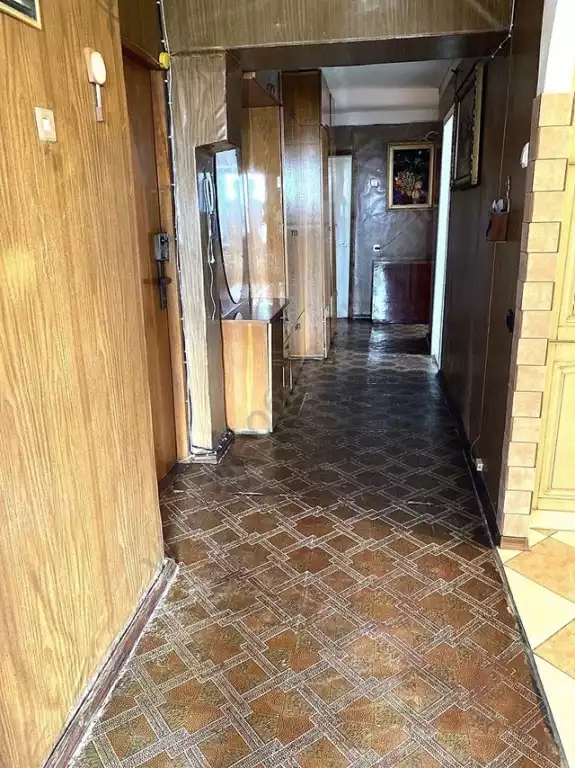 Продажа квартиры, 3 комнаты, 75 м², агент