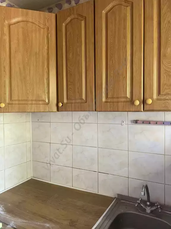 Продажа квартиры, 3 комнаты, 60 м², агент