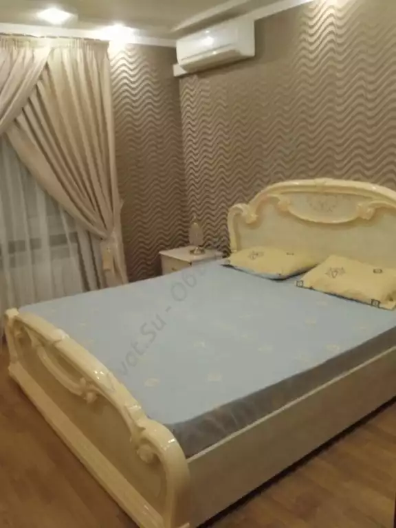 Продажа квартиры, 3 комнаты, 73 м², агент