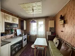 Продажа квартиры, 3 комнаты, 70 м², агент
