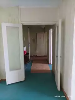Продажа квартиры, 3 комнаты, 71 м², агент
