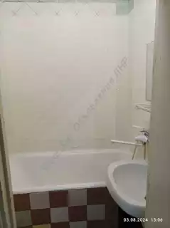 Продажа квартиры, 3 комнаты, 71 м², агент