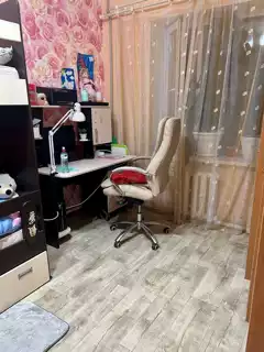 Продажа квартиры, 3 комнаты, 53 м², агент
