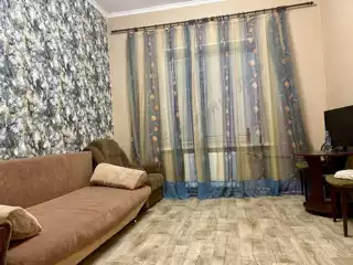 Продажа квартиры, 3 комнаты, 53 м², агент