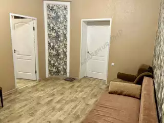 Продажа квартиры, 3 комнаты, 53 м², агент