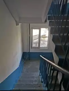 Продажа квартиры, 3 комнаты, 60 м², агент