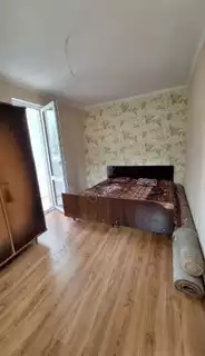 Продажа квартиры, 3 комнаты, 60 м², агент