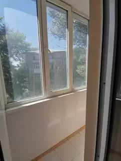 Продажа квартиры, 3 комнаты, 60 м², агент