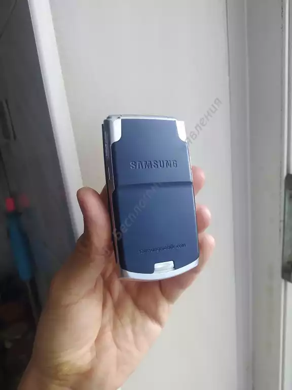 Телефон Samsung SGH-E490, в рабочем состоянии