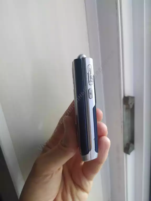 Телефон Samsung SGH-E490, в рабочем состоянии