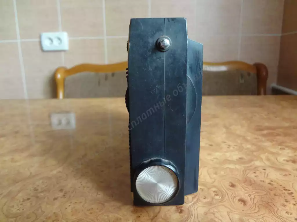 Радиоприемник Россия-303