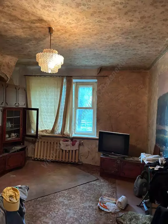 Продажа квартиры, 3 комнаты, 57 м², агент