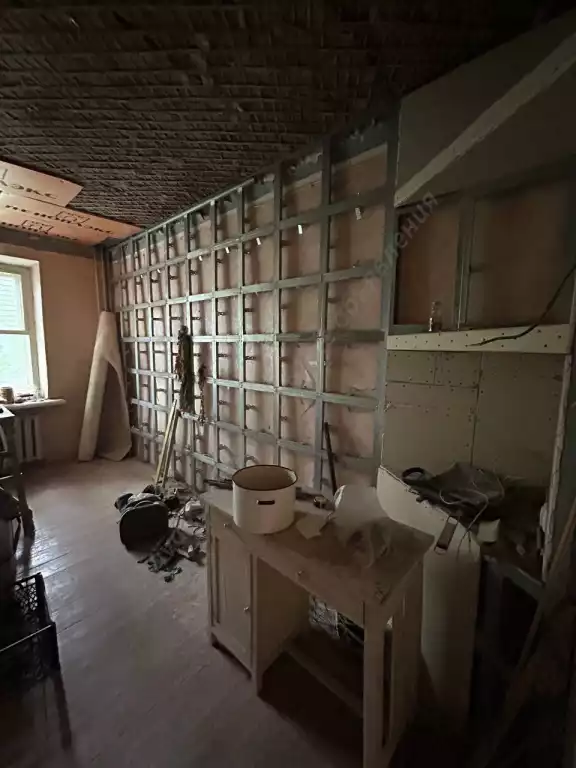 Продажа квартиры, 3 комнаты, 57 м², агент