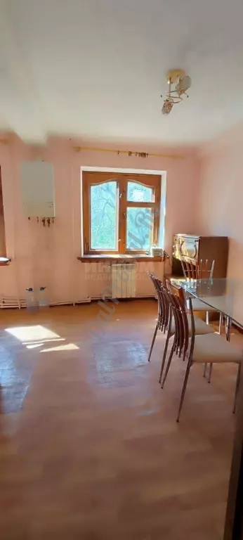 Продам 3к квартиру на кв.Солнечный ,3/5, а/о